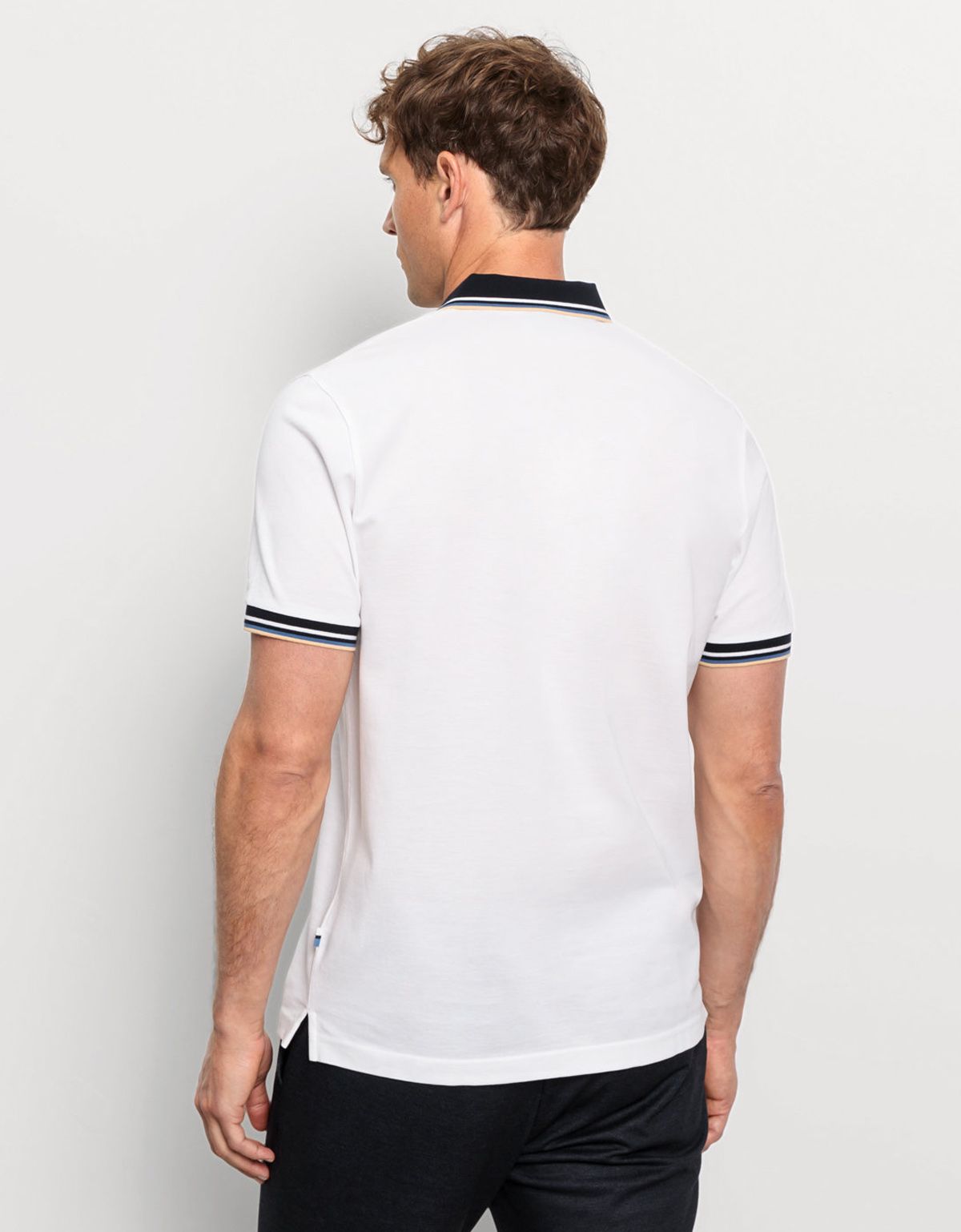 Поло белое мужское Olymp с синим воротником | купить в интернет-магазине Olymp-Men