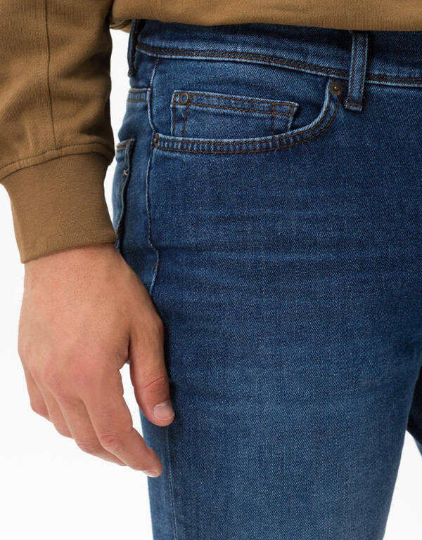 Джинсы синие мужские Brax зауженные | купить в интернет-магазине Olymp-Men