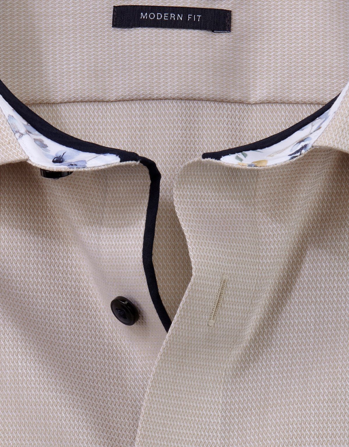 Рубашка бежевая классическая фактурная OLYMP Luxor, modern fit | купить в интернет-магазине Olymp-Men