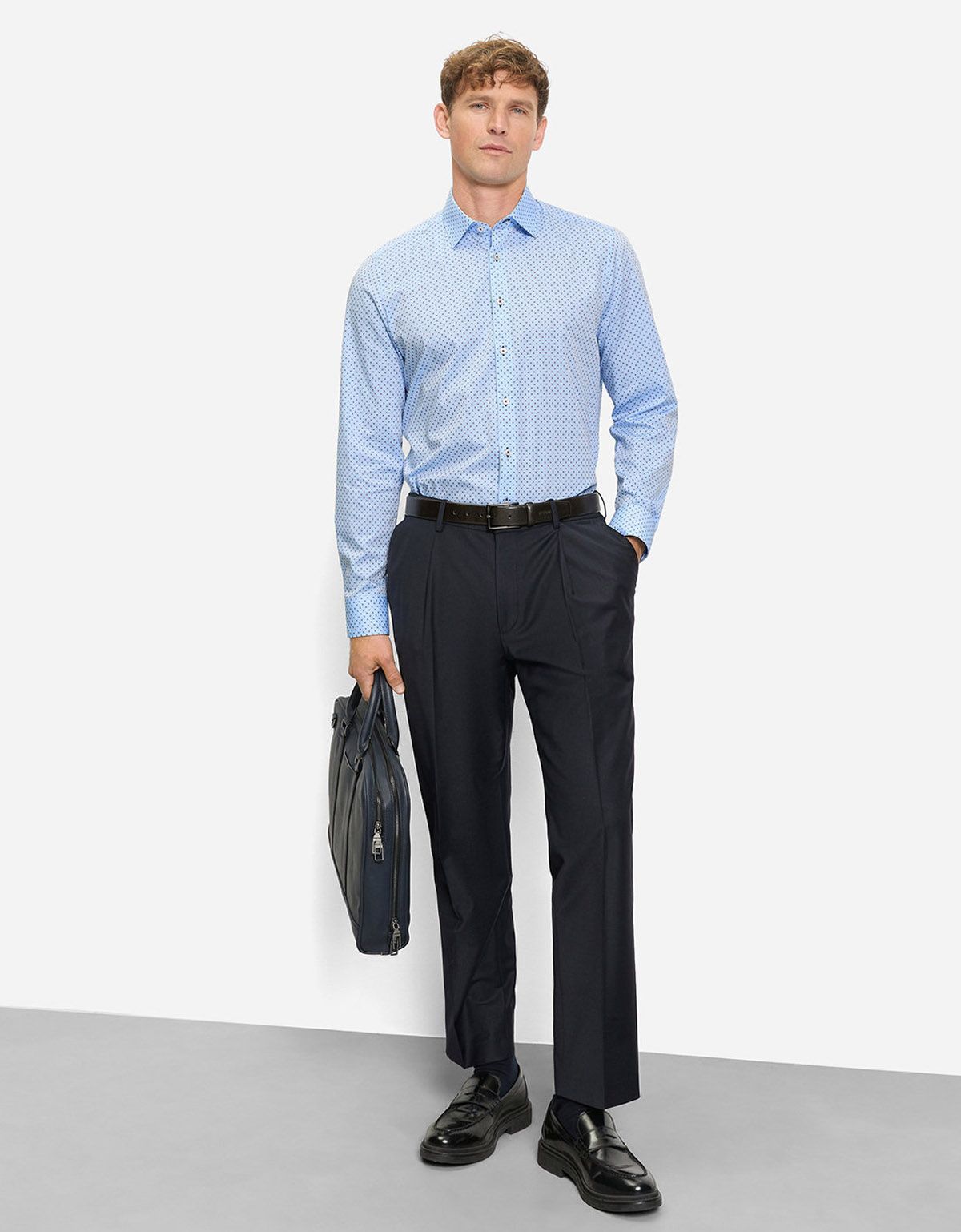 Рубашка голубая с синим принтом OLYMP, боди фит | купить в интернет-магазине Olymp-Men