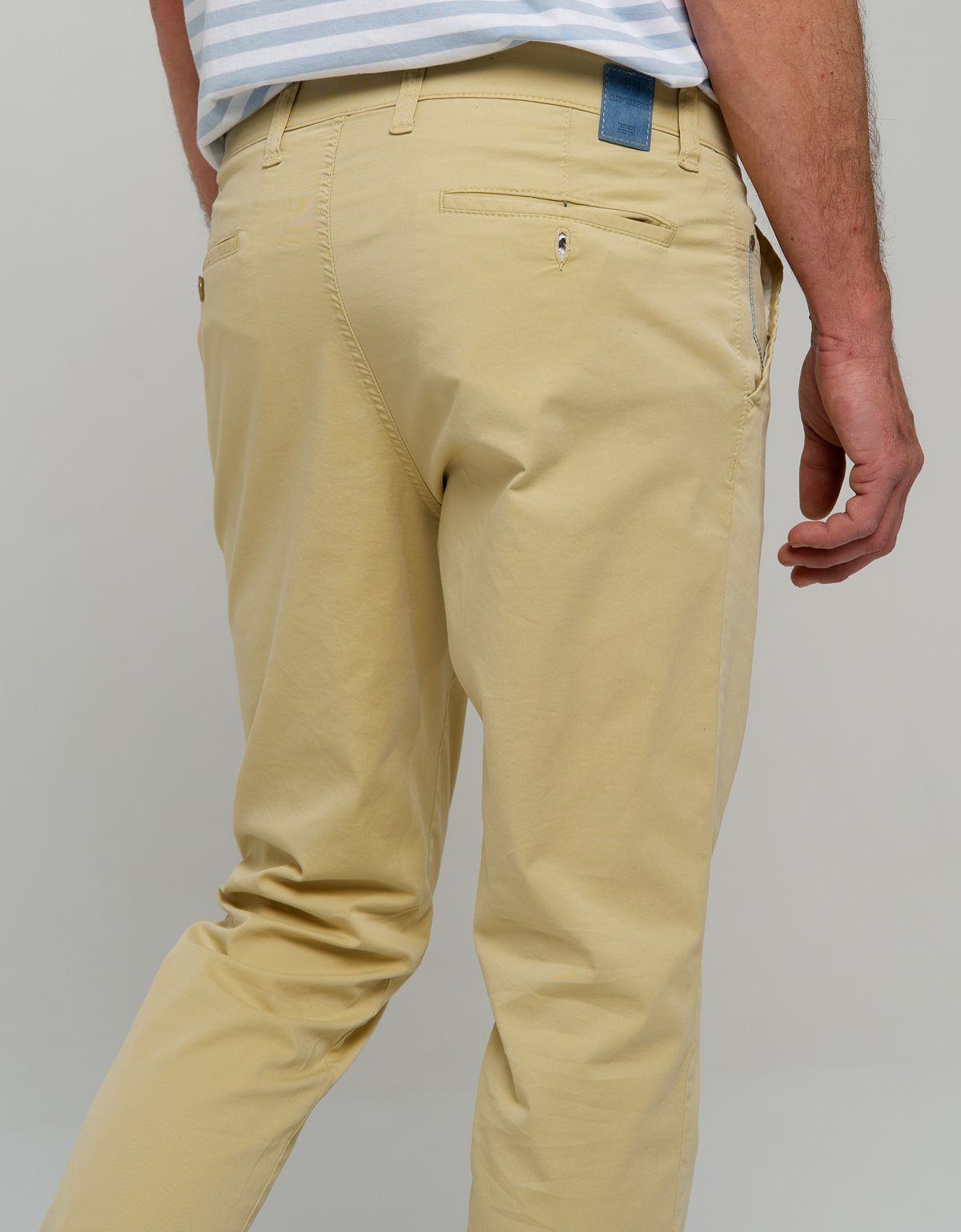 Брюки чинос мужские Club of Comfort с защипом на поясе | купить в интернет-магазине Olymp-Men