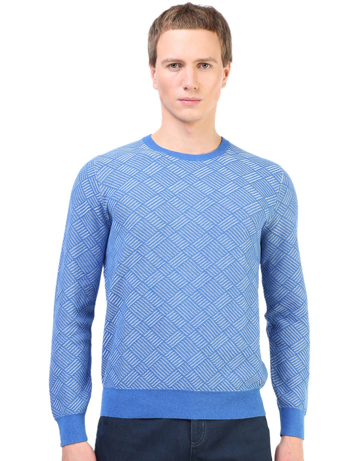 Пуловер с круглым вырезом синий с рисунком