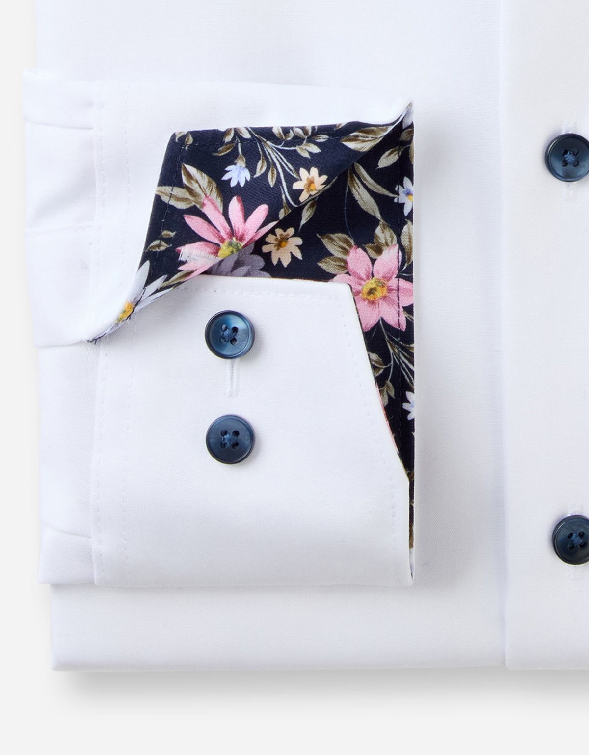 Рубашка белая с синими пуговицами OLYMP Luxor, comfort fit | купить в интернет-магазине Olymp-Men