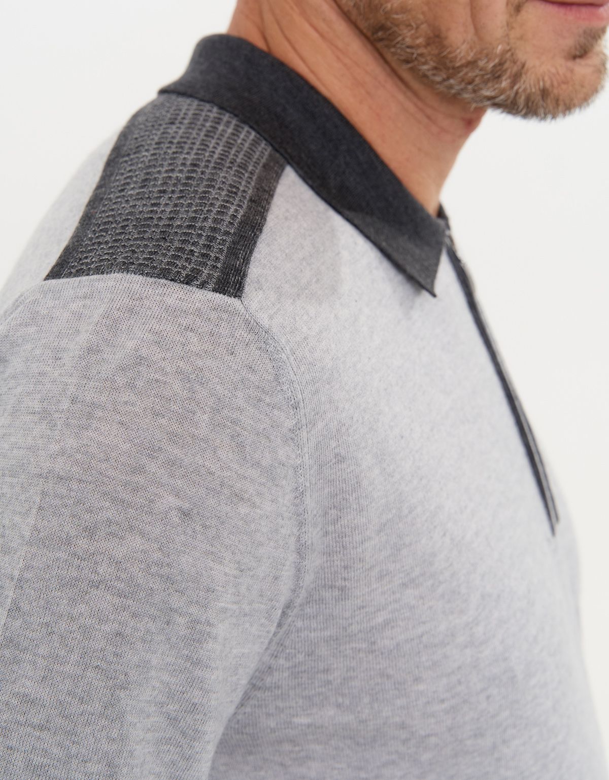 Поло серое с тёмным воротником на молнии Gratude | купить в интернет-магазине Olymp-Men