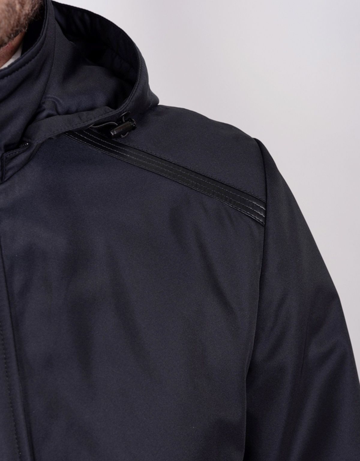 Плащ мужской Noval с капюшоном | купить мужской плащ в интернет-магазине Olymp-Men