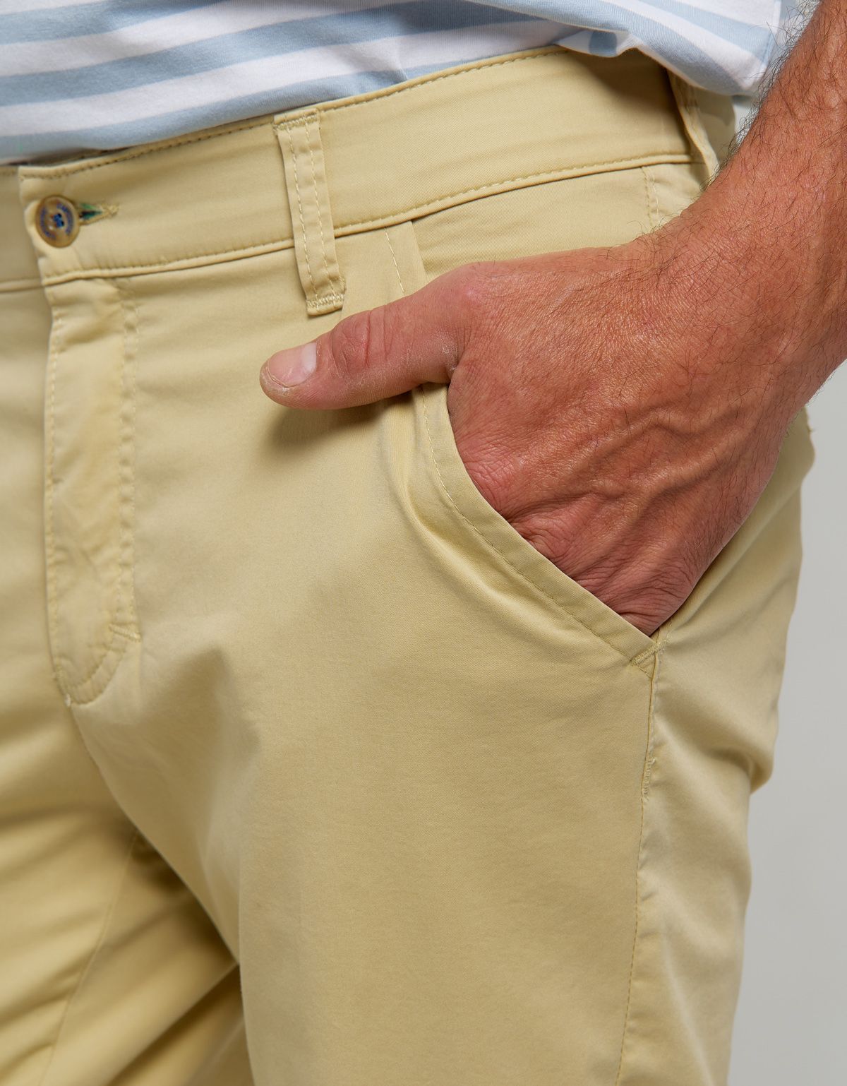 Брюки чинос мужские Club of Comfort с защипом на поясе | купить в интернет-магазине Olymp-Men