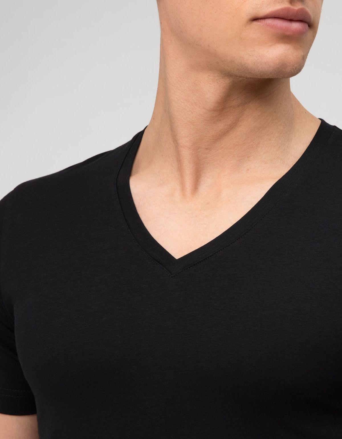 Футболка бельевая черная приталенная | купить в интернет-магазине Olymp-Men