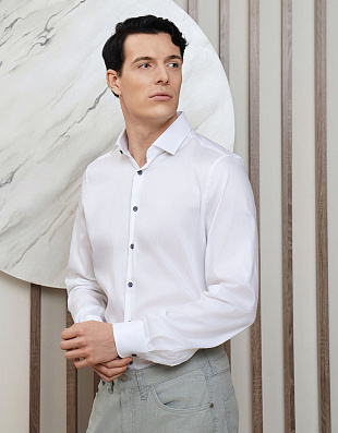 Рубашка мужская OLYMP 24/7, body fit из лиоцелла с синими пуговицами | купить в интернет-магазине Olymp-Men