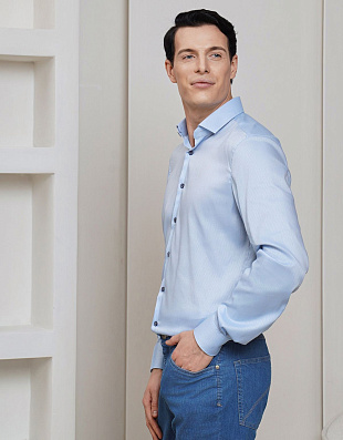 Рубашка мужская OLYMP 24/7, body fit из лиоцелла с синими пуговицами | купить в интернет-магазине Olymp-Men